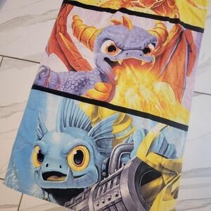 Vintage Skylanders Spyro the Dragon multi-coloured cotton towel